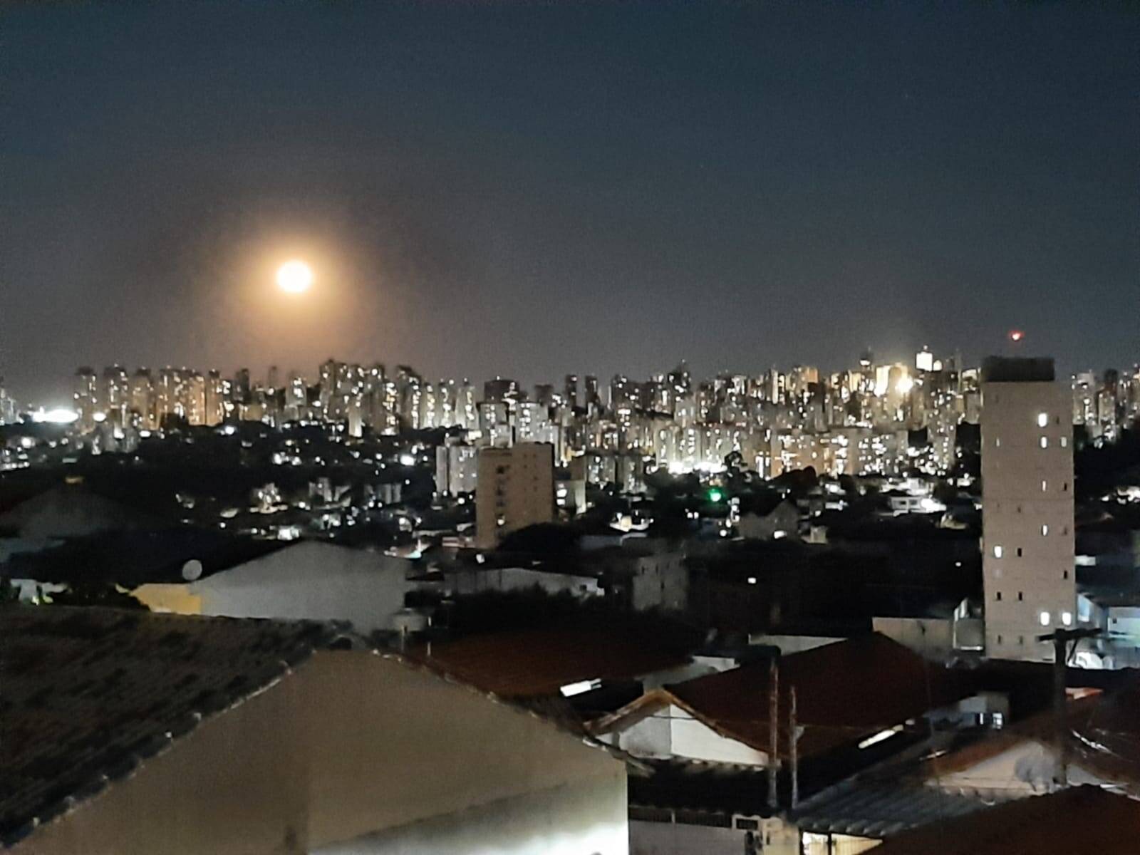 #5241 R - Casa para Venda em Taboão da Serra - SP