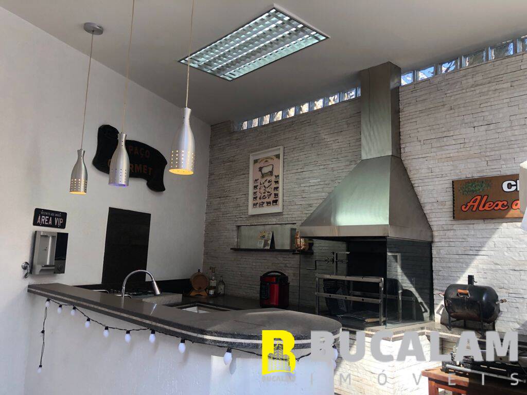 Casa à venda com 4 quartos, 160m² - Foto 17