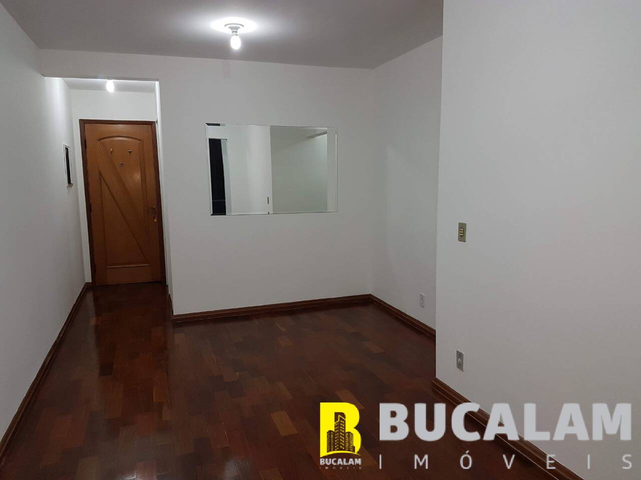 Casa à venda com 2 quartos, 57m² - Foto 2