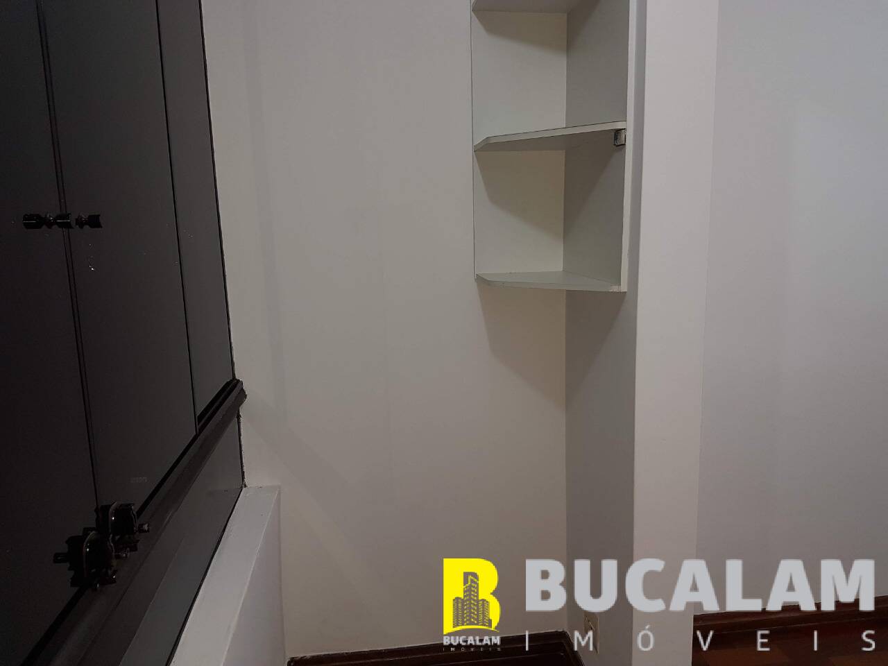 Casa à venda com 2 quartos, 57m² - Foto 11