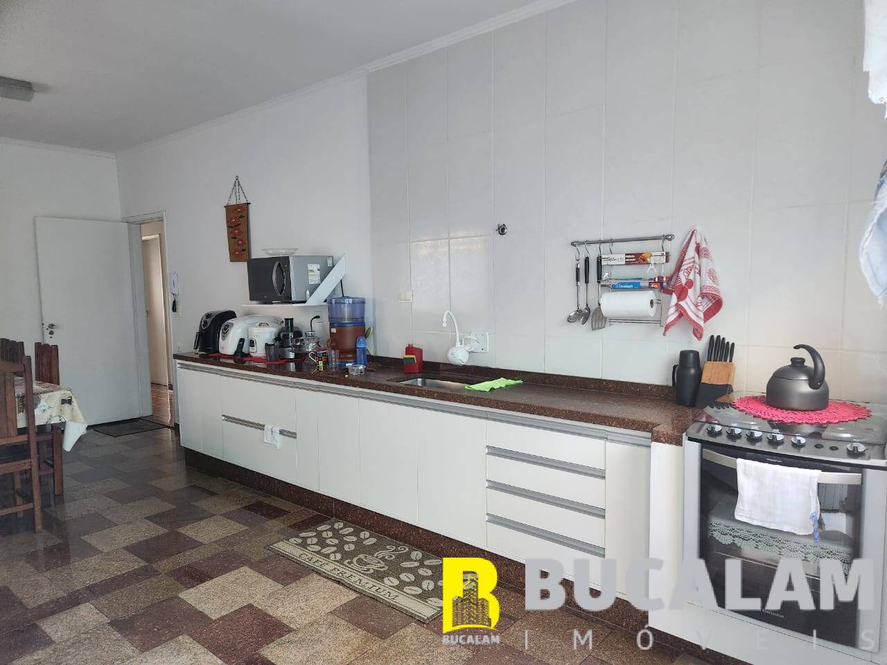 Casa à venda com 3 quartos, 360m² - Foto 3