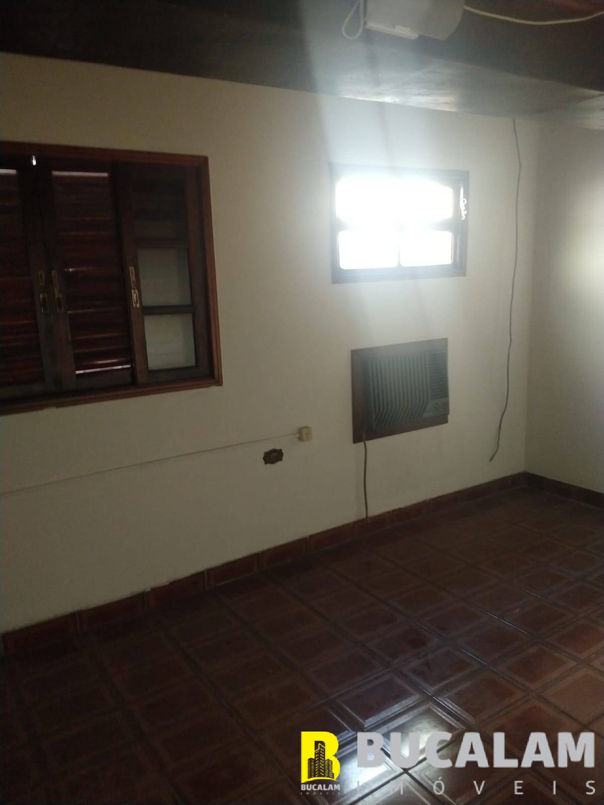 Casa à venda com 2 quartos, 125m² - Foto 13