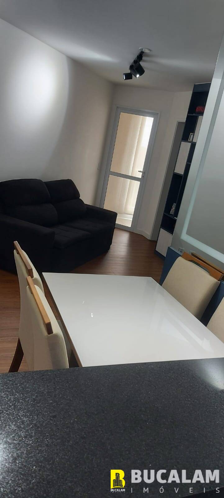 Apartamento à venda com 2 quartos, 52m² - Foto 2