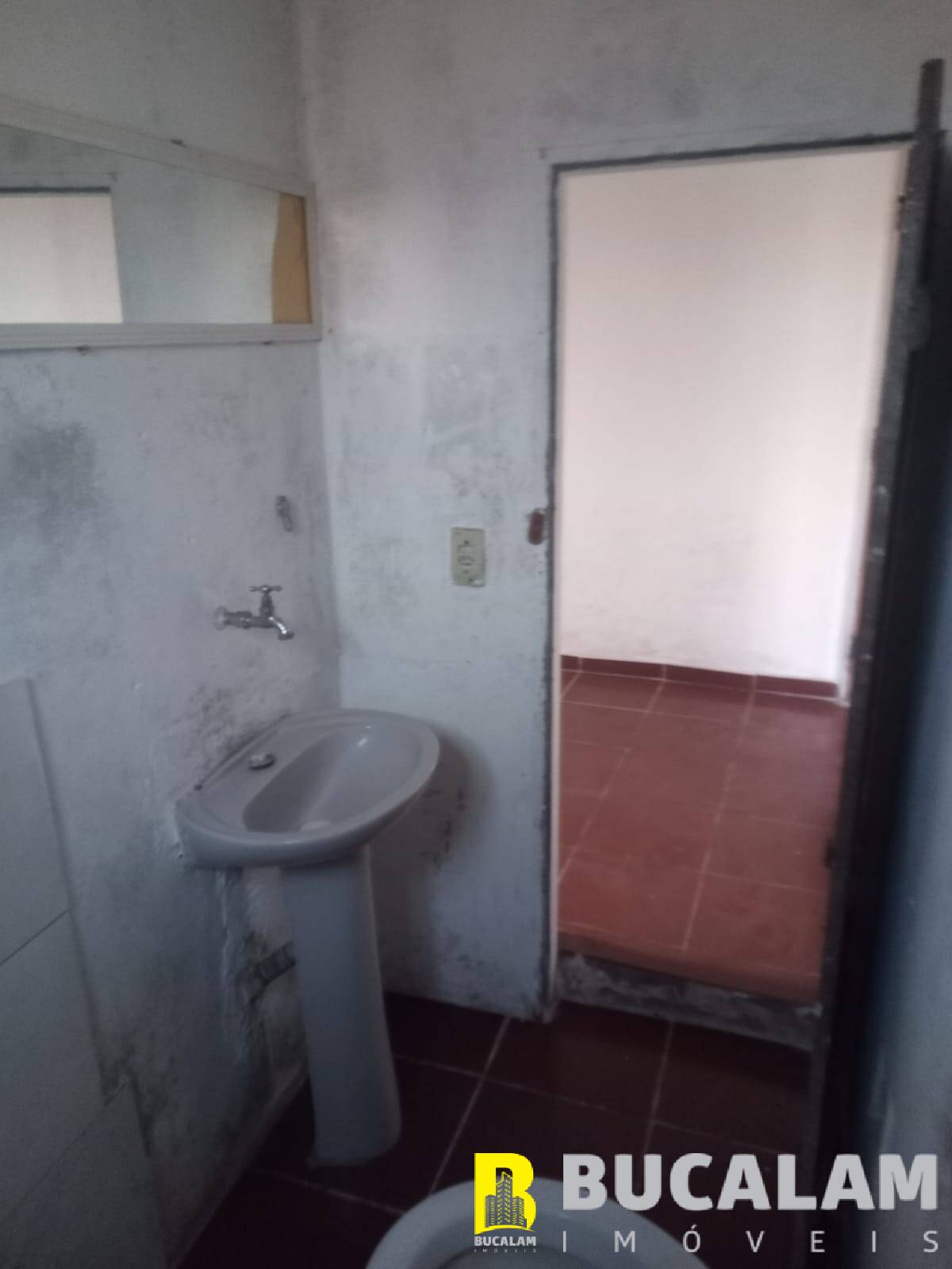 Casa à venda com 2 quartos, 250m² - Foto 13