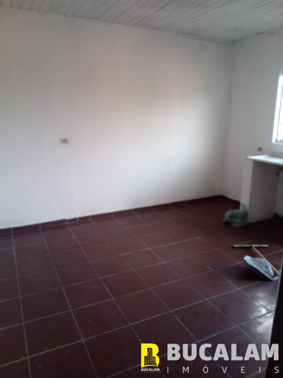 Casa à venda com 2 quartos, 250m² - Foto 9