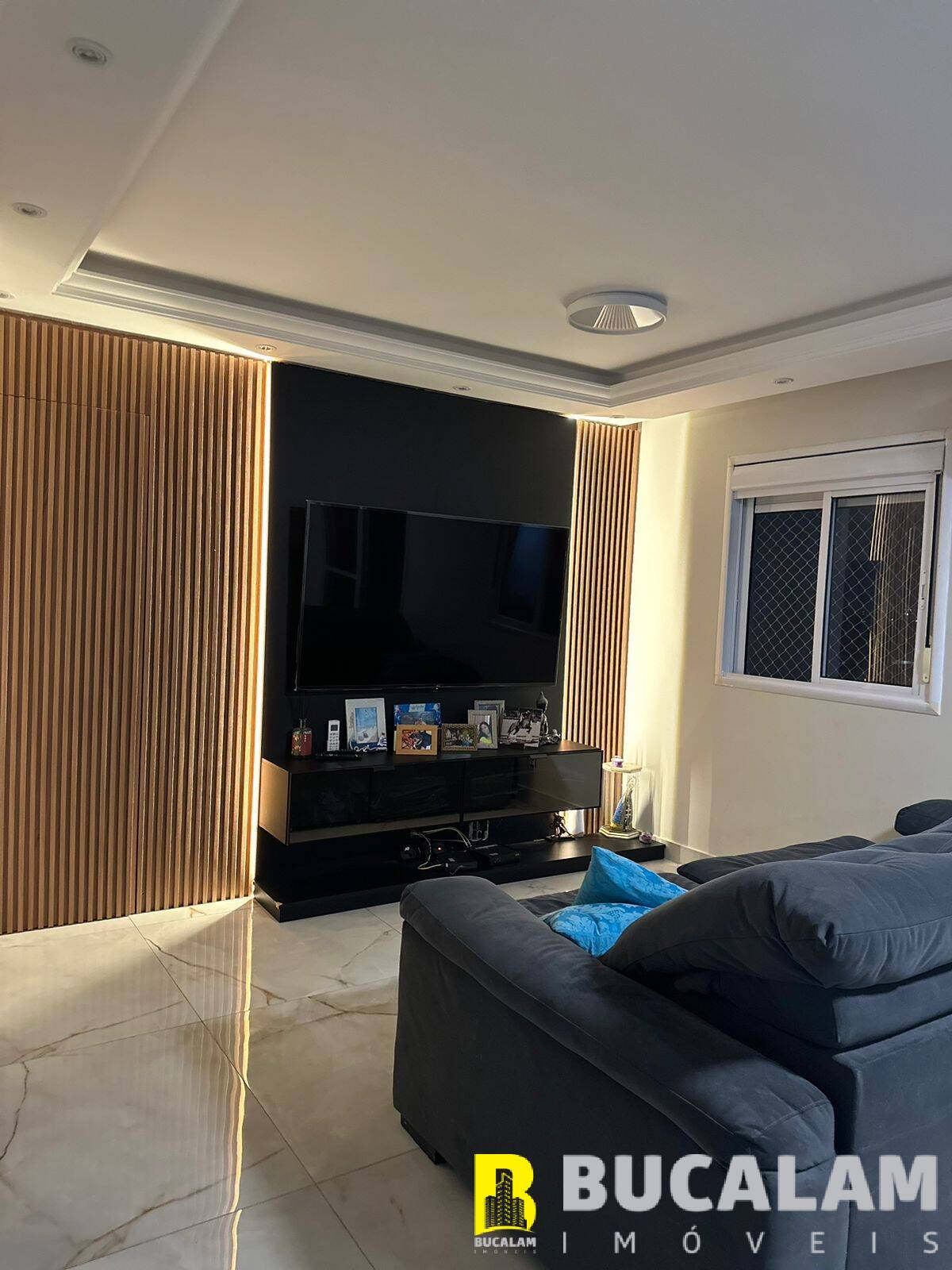 Apartamento à venda com 3 quartos, 107m² - Foto 1