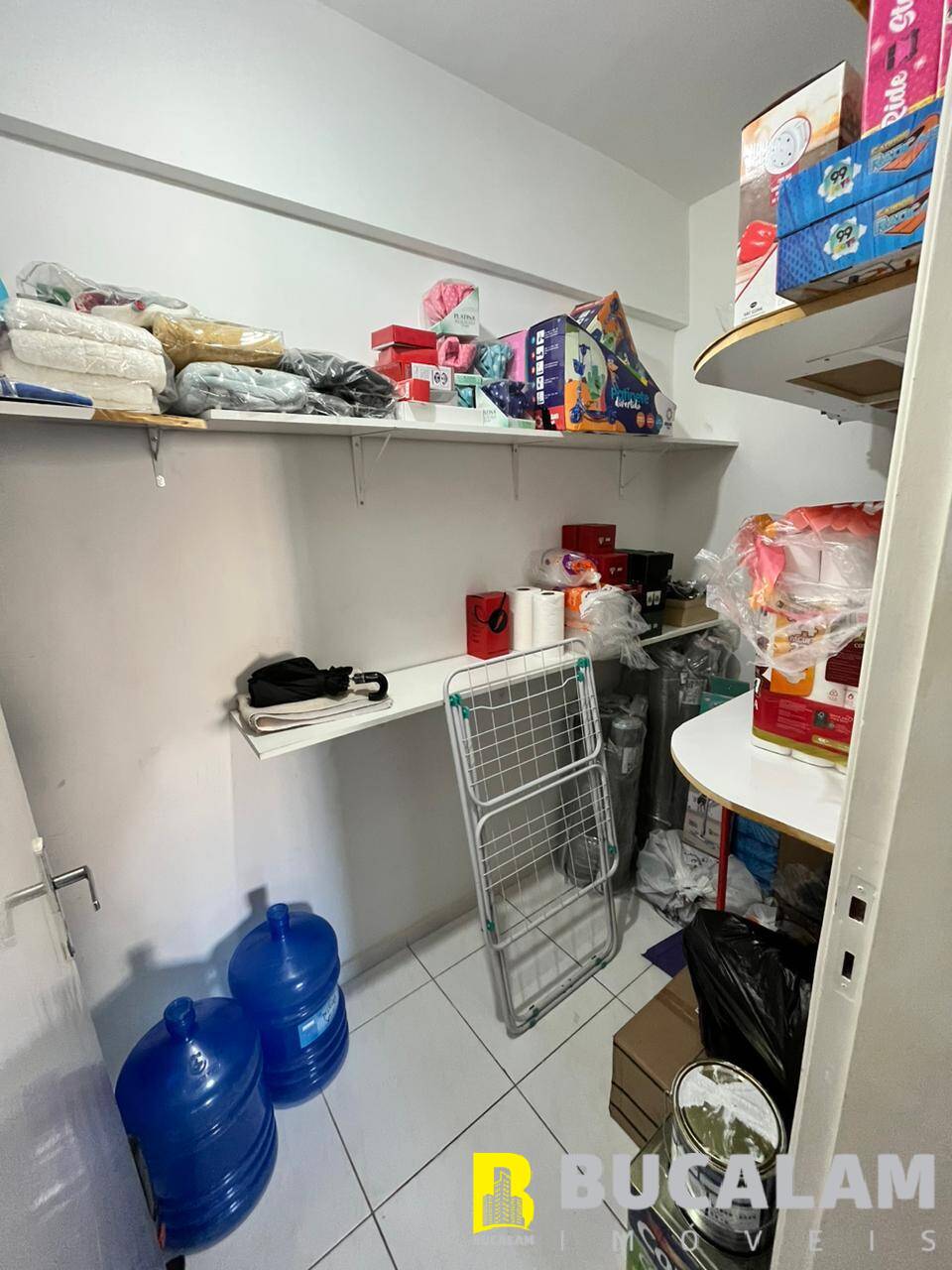 Apartamento à venda com 2 quartos, 70m² - Foto 9