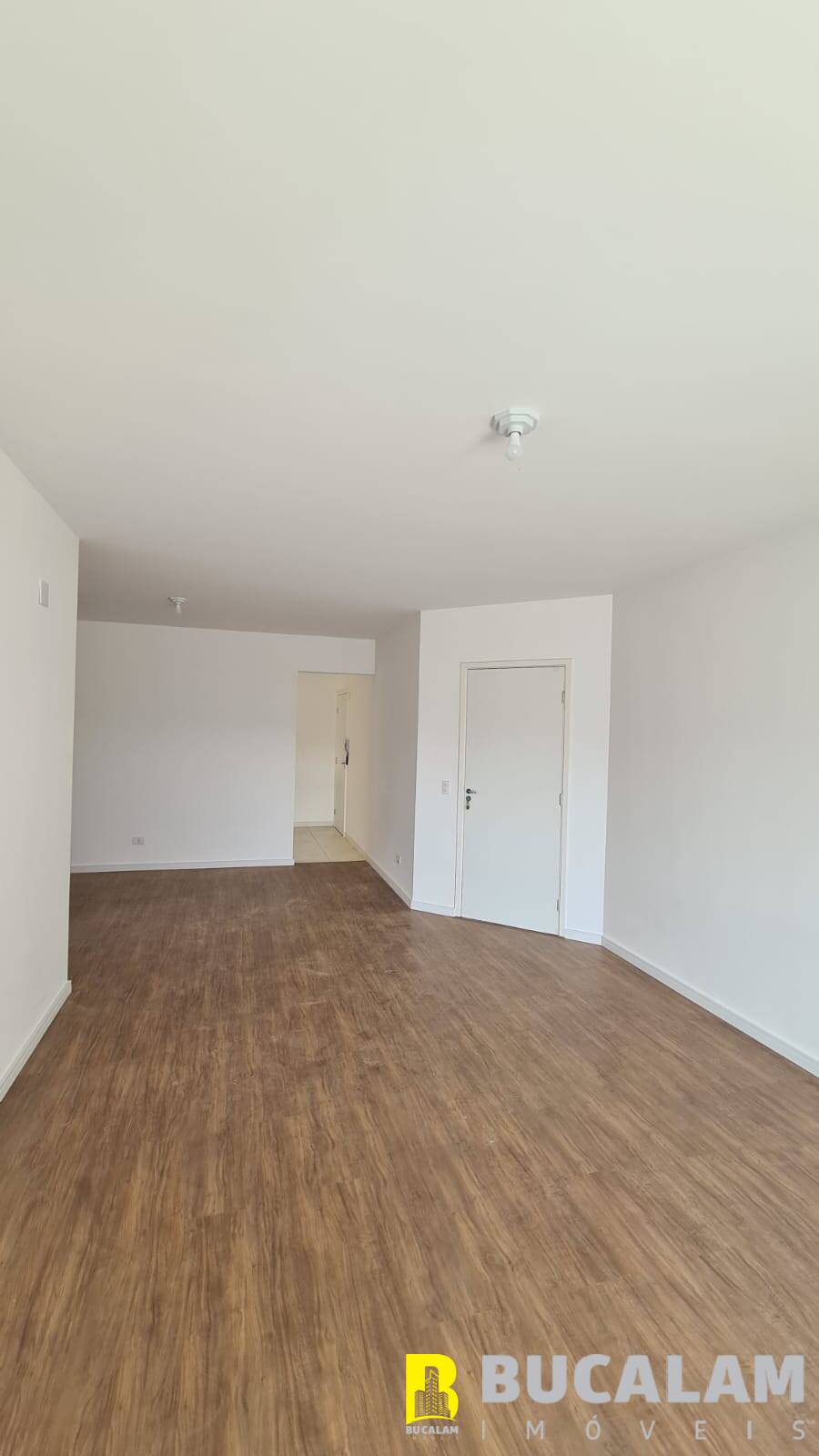 Apartamento à venda com 3 quartos, 125m² - Foto 3