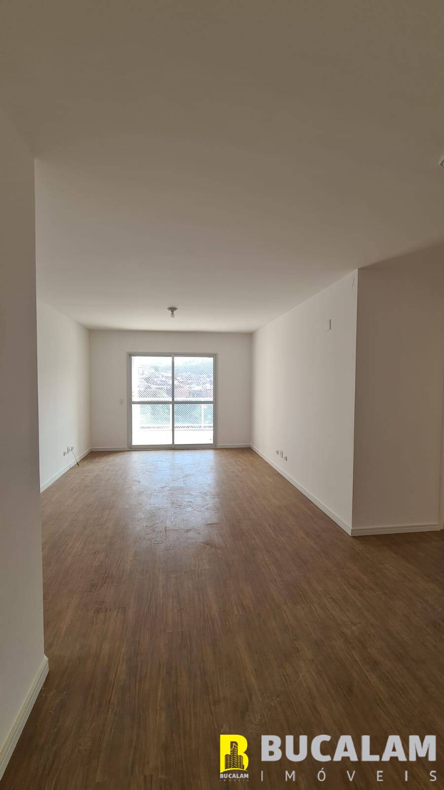 Apartamento à venda com 3 quartos, 125m² - Foto 1