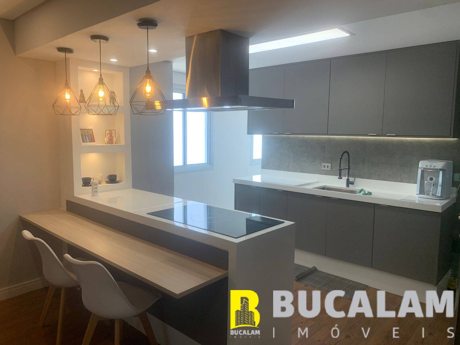 Apartamento à venda com 3 quartos, 125m² - Foto 4