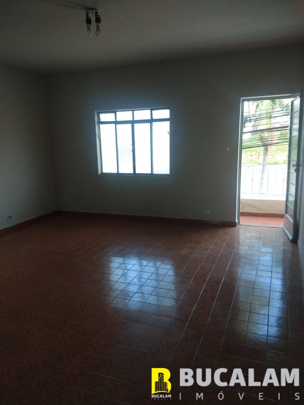 Casa para alugar com 2 quartos, 80m² - Foto 3