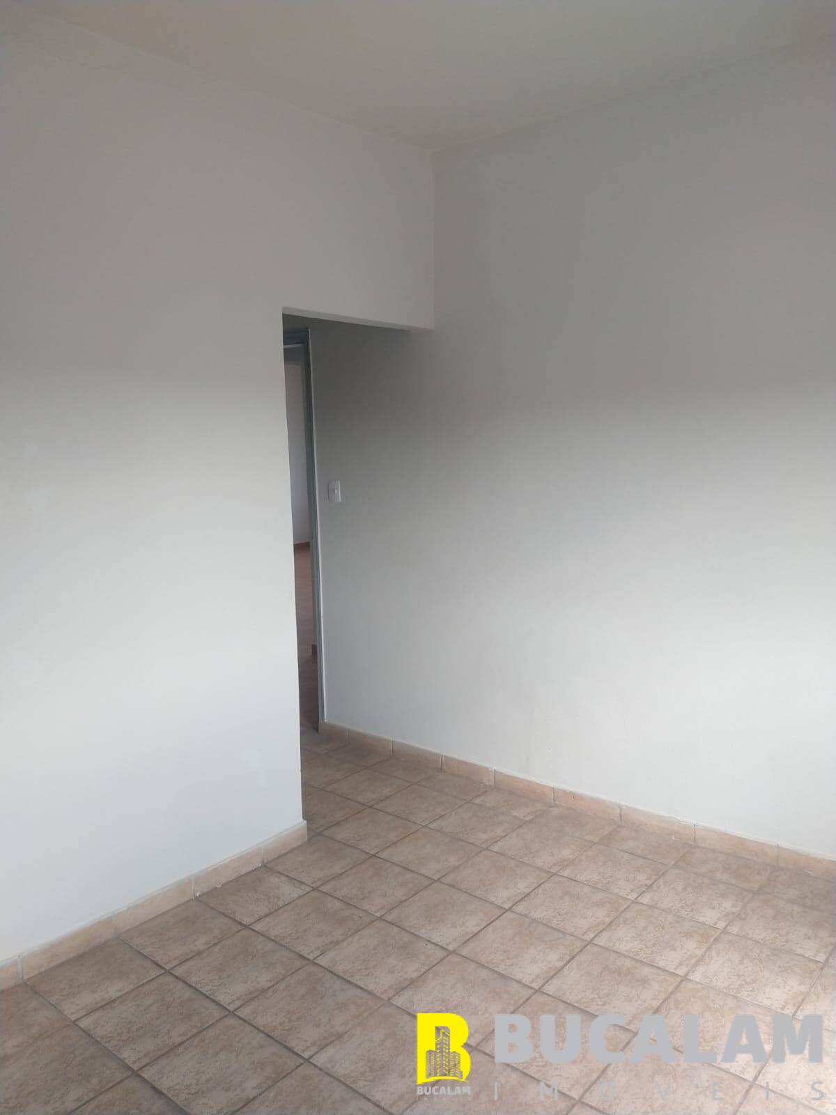 Casa para alugar com 2 quartos, 80m² - Foto 13