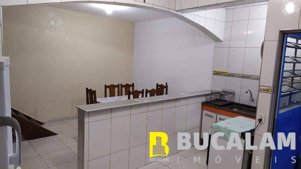 Casa à venda com 3 quartos, 81m² - Foto 4