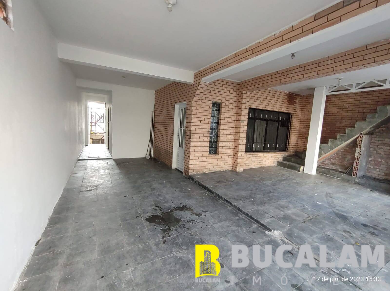 Casa à venda com 4 quartos, 160m² - Foto 3