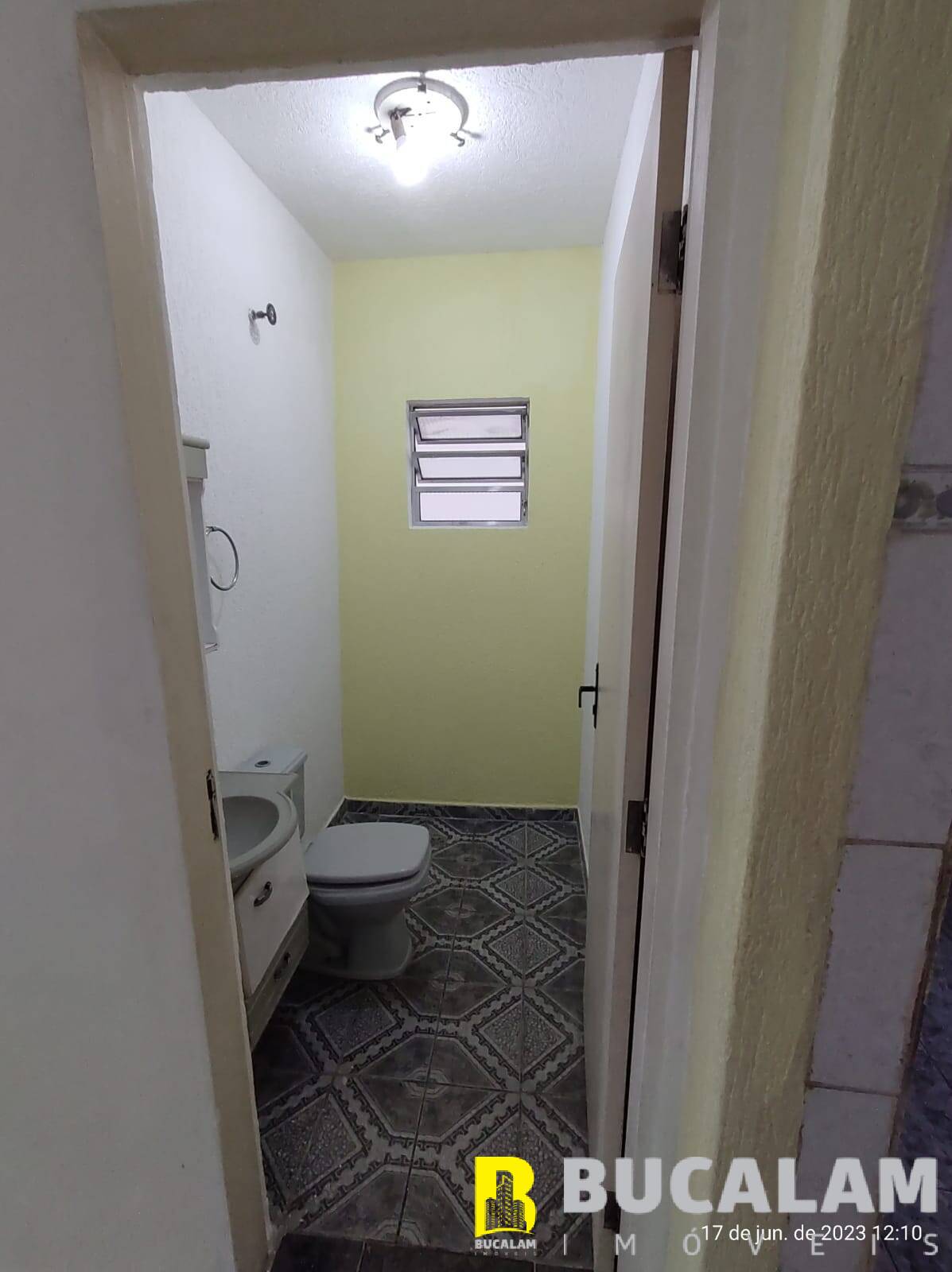 Casa à venda com 4 quartos, 160m² - Foto 14