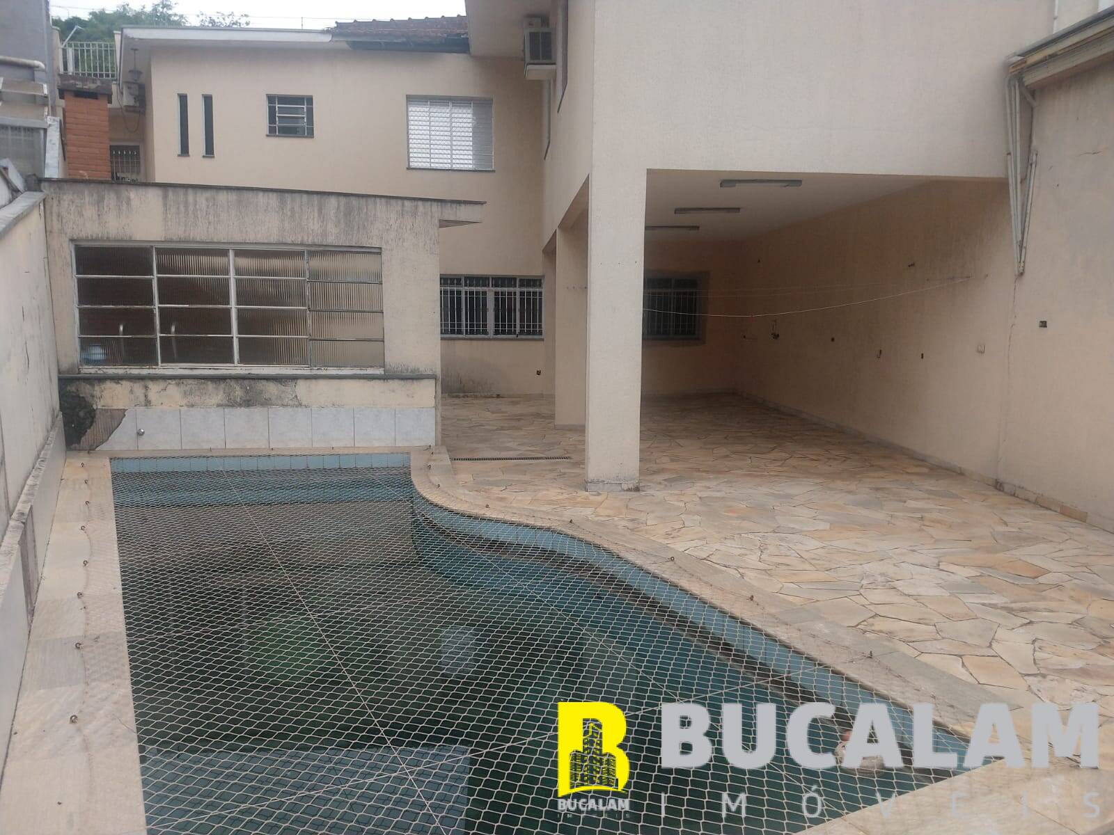 Casa à venda com 5 quartos, 265m² - Foto 2