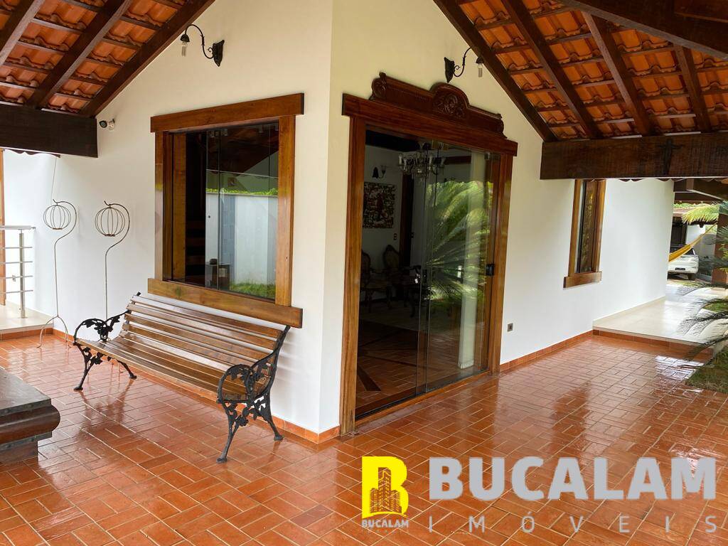 Casa à venda com 4 quartos, 2374m² - Foto 5