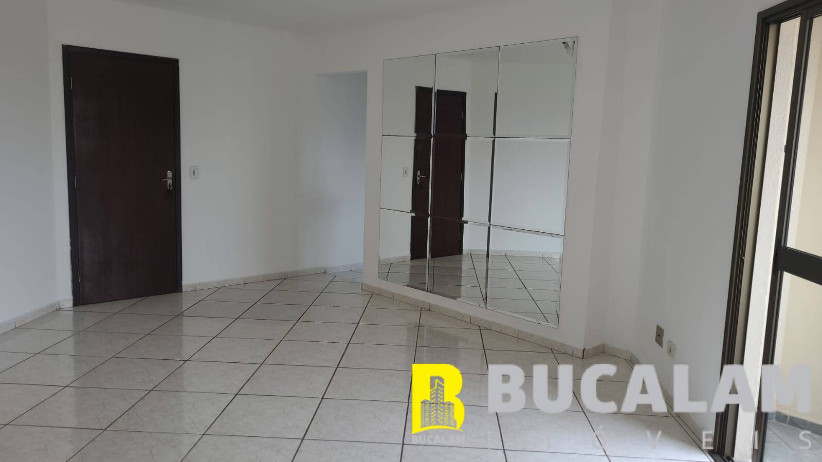 Apartamento à venda com 2 quartos, 68m² - Foto 5