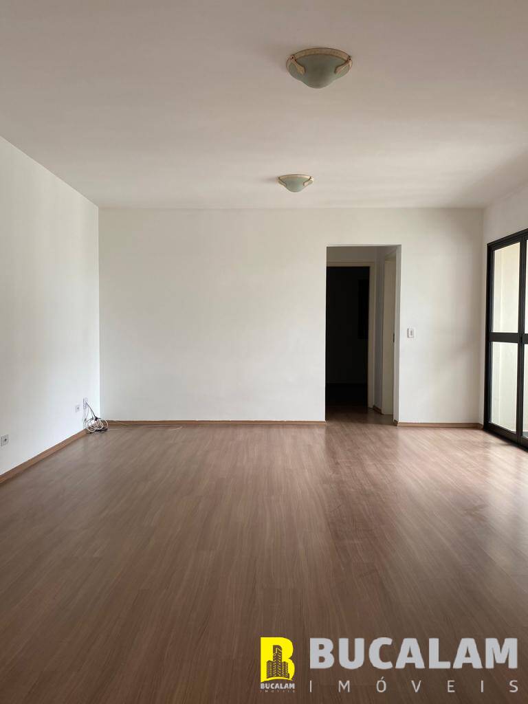 Apartamento à venda com 2 quartos, 68m² - Foto 4