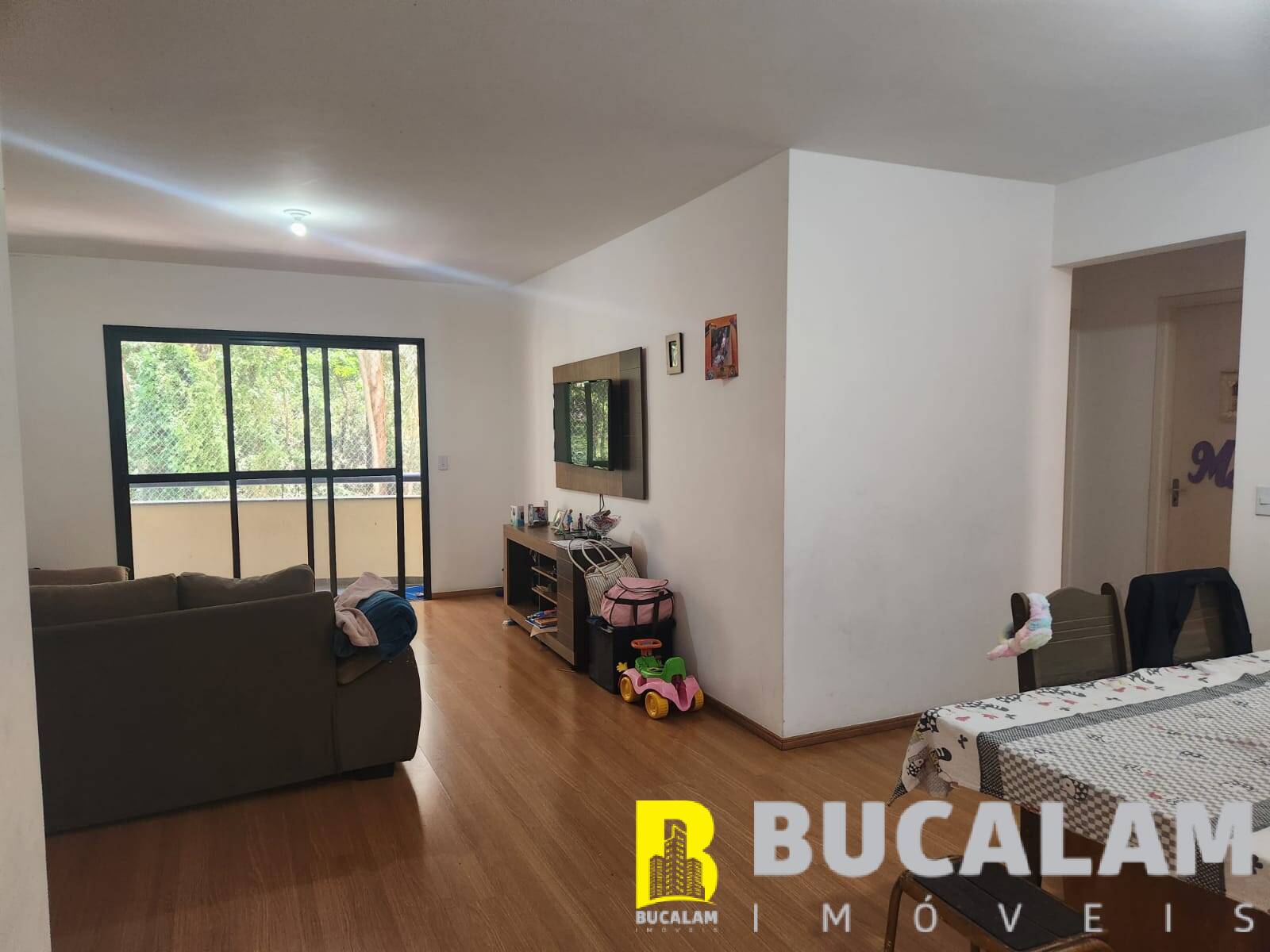 Apartamento à venda com 3 quartos, 112m² - Foto 3