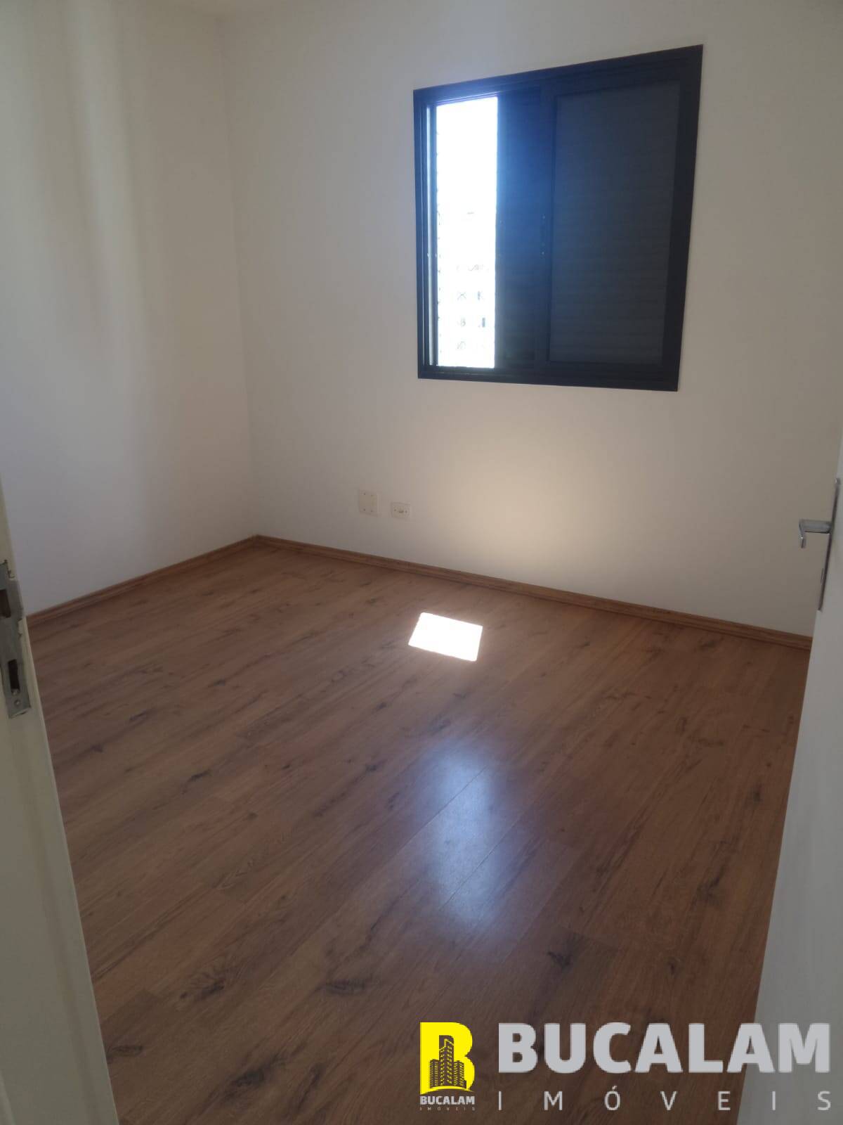 Apartamento para alugar com 3 quartos, 76m² - Foto 6