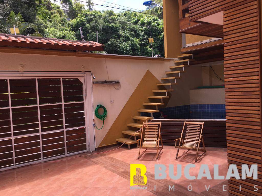 Casa à venda com 4 quartos, 260m² - Foto 17