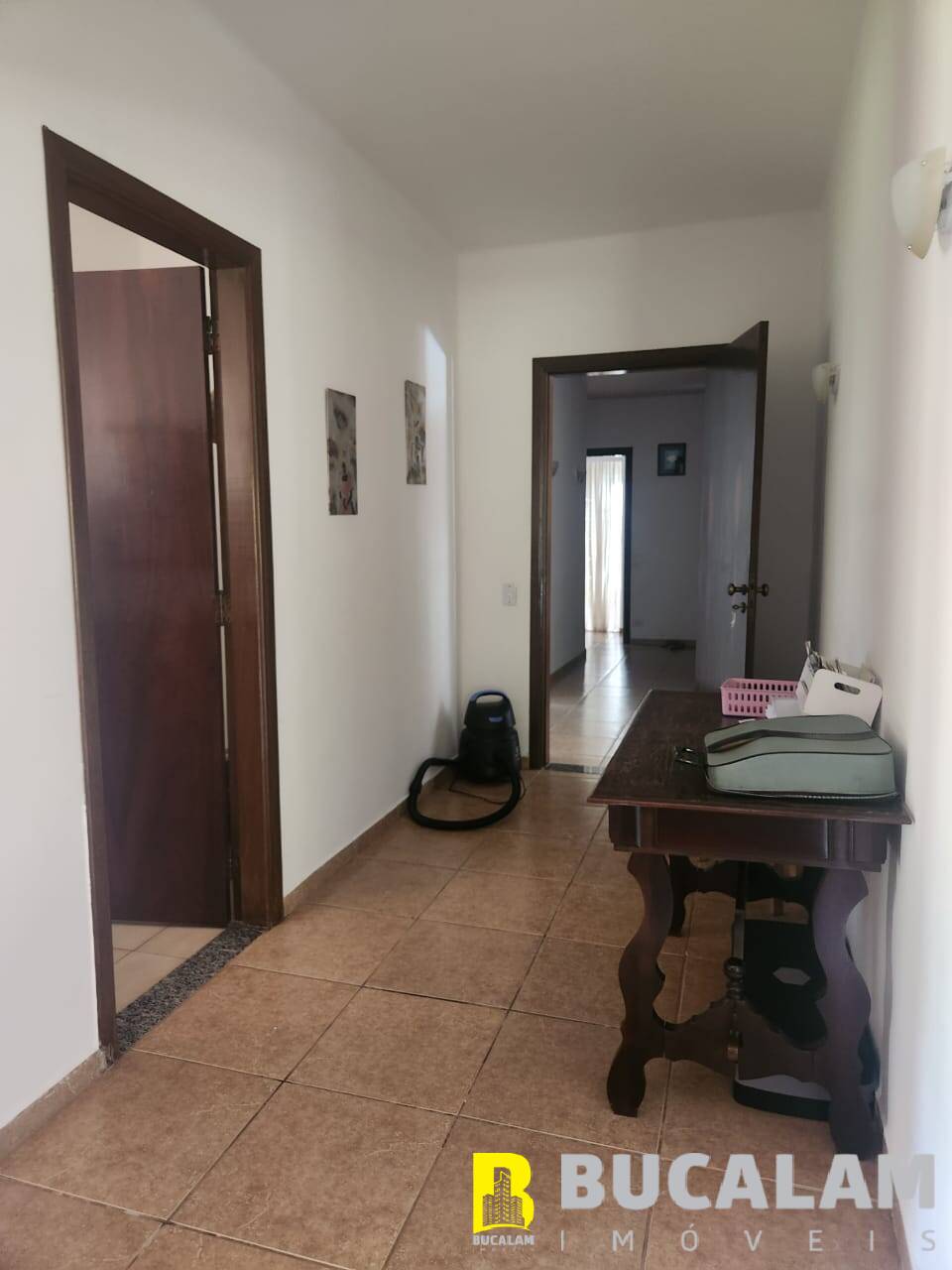 Casa à venda e aluguel com 3 quartos, 1700m² - Foto 10