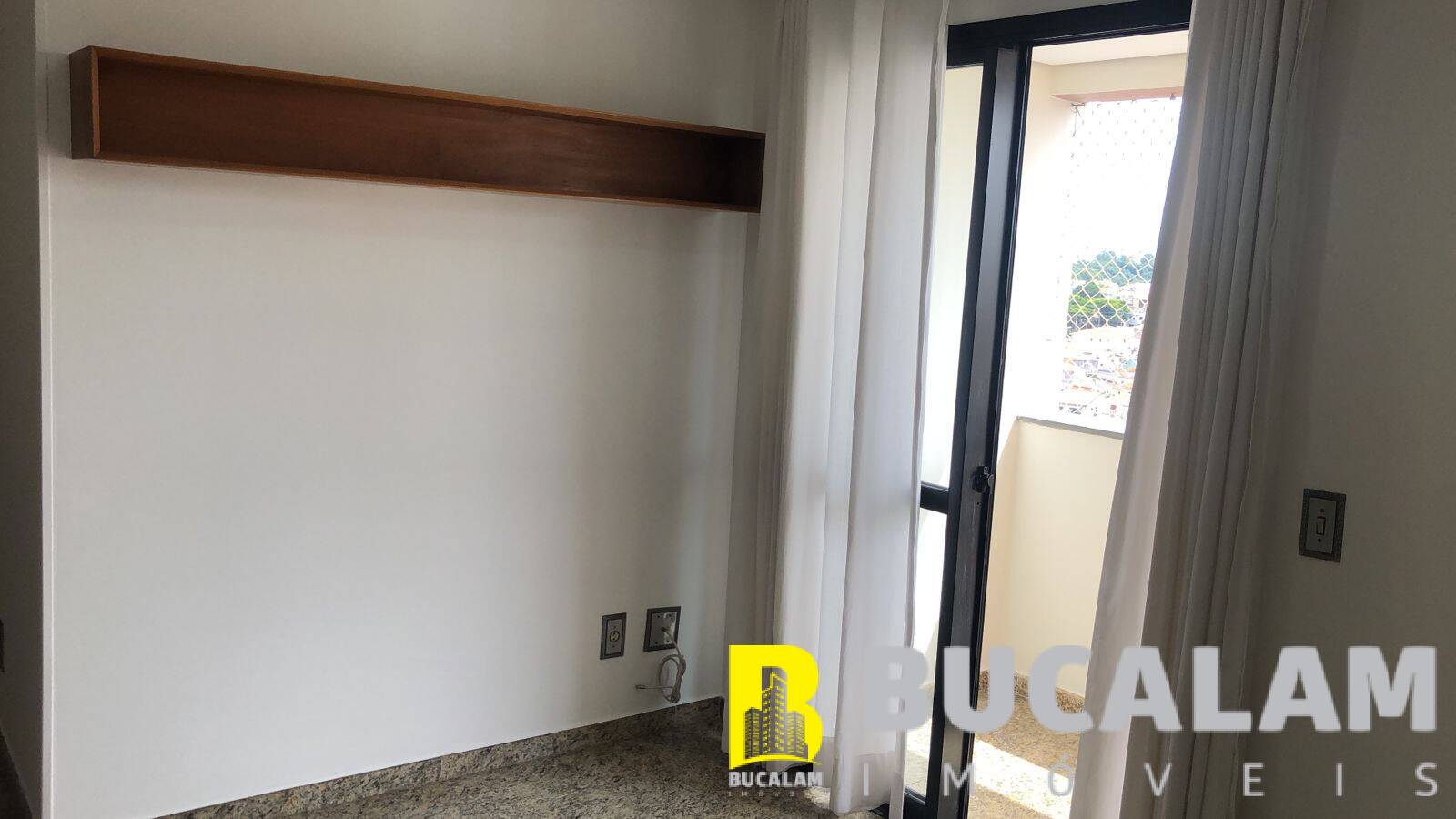 Apartamento à venda com 3 quartos, 67m² - Foto 2