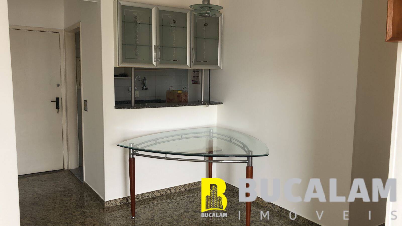 Apartamento à venda com 3 quartos, 67m² - Foto 3