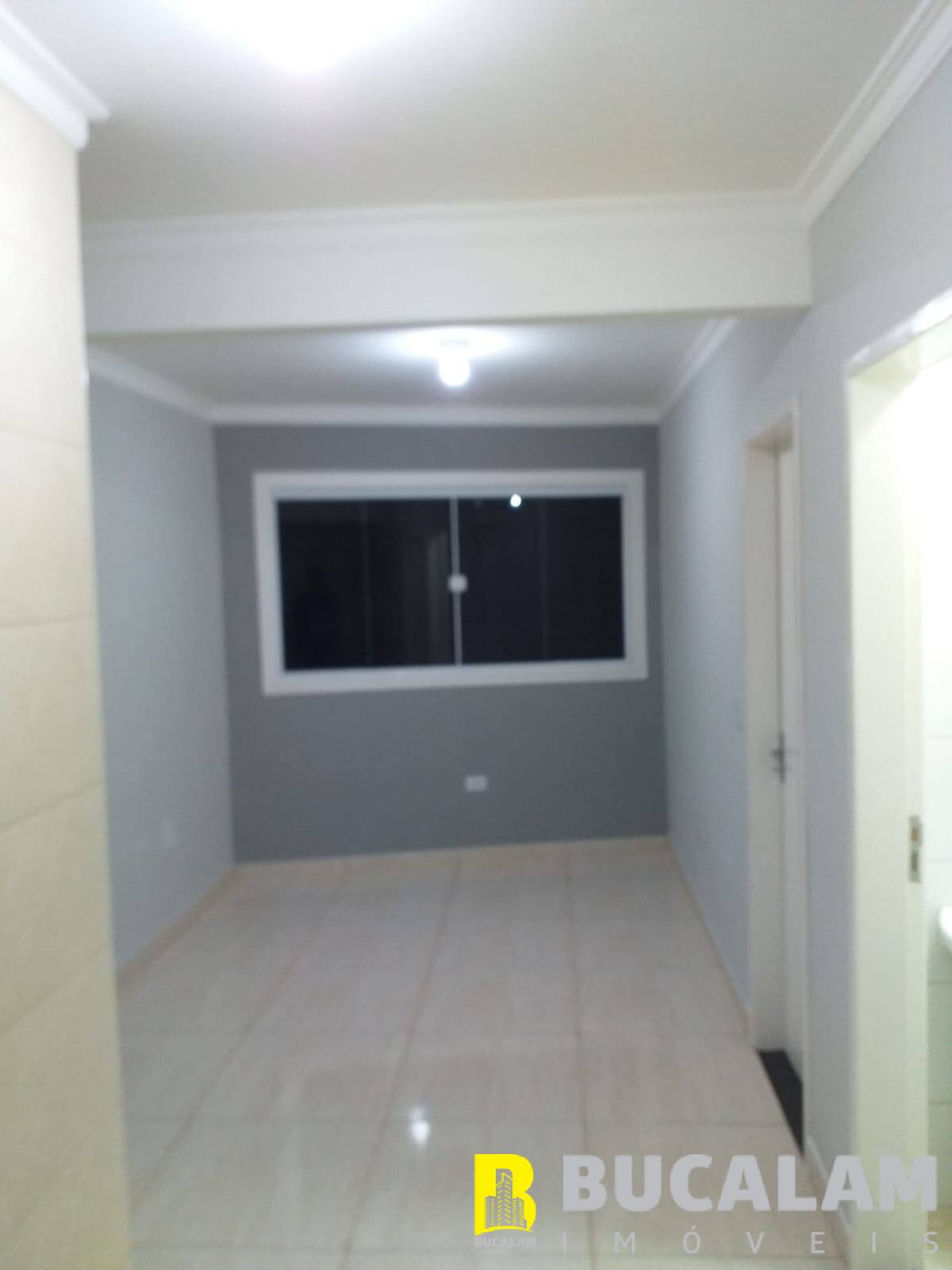 Casa à venda com 2 quartos, 84m² - Foto 1