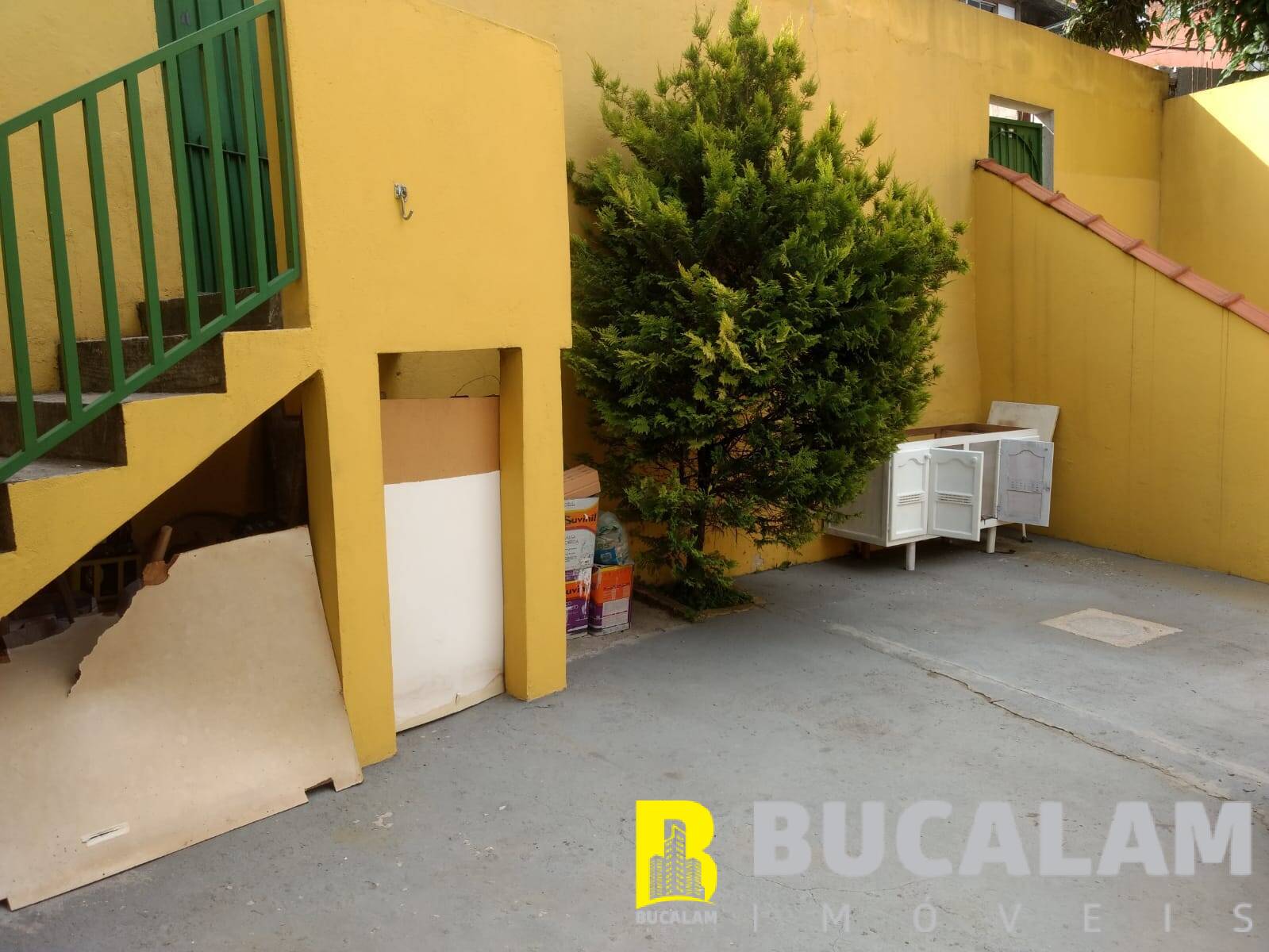 Casa à venda com 6 quartos, 180m² - Foto 3