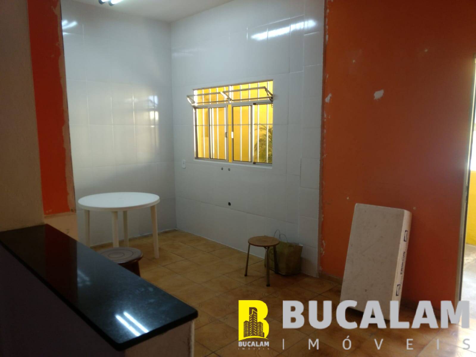 Casa à venda com 6 quartos, 180m² - Foto 8