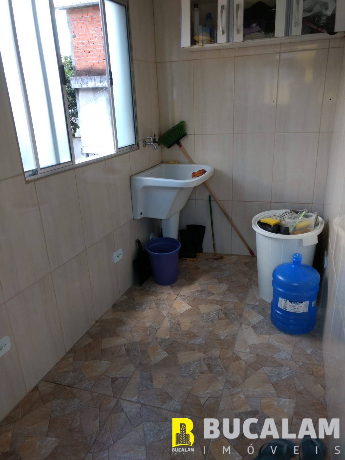 Casa à venda com 6 quartos, 180m² - Foto 10