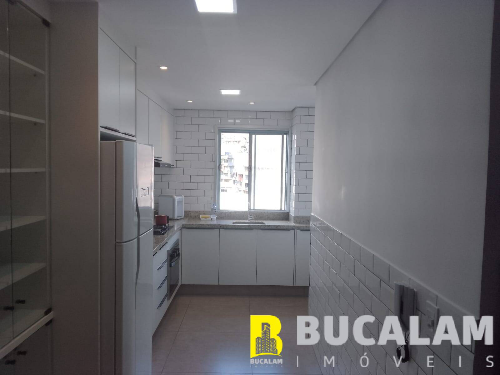 Apartamento à venda com 2 quartos, 56m² - Foto 3