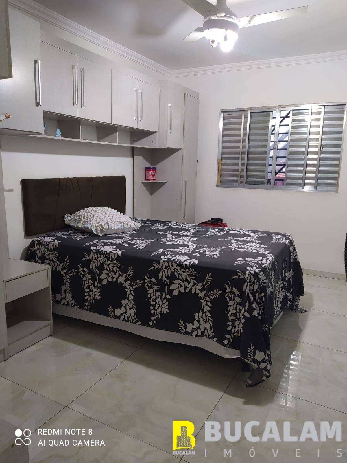 Casa à venda com 5 quartos, 300m² - Foto 17