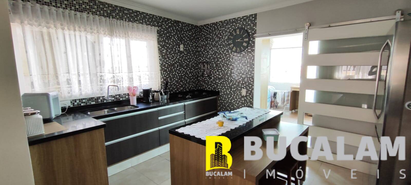 Apartamento à venda com 3 quartos, 300m² - Foto 9