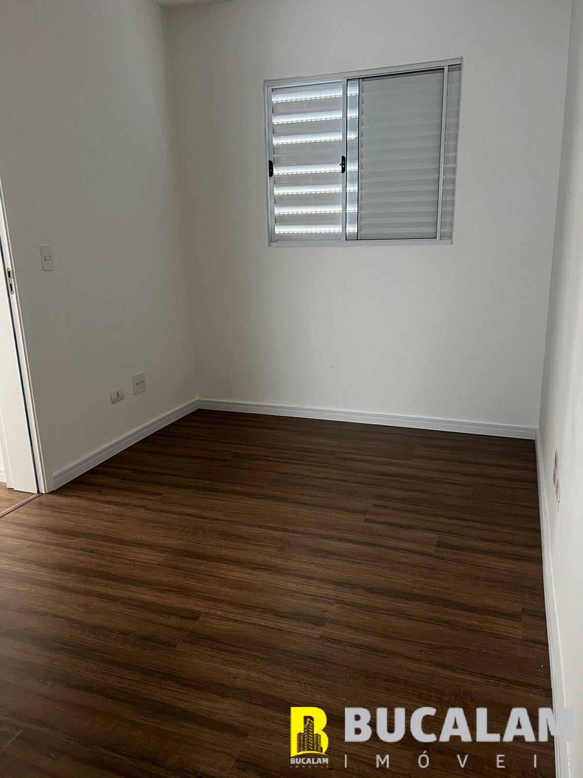 Apartamento à venda com 2 quartos, 55m² - Foto 4