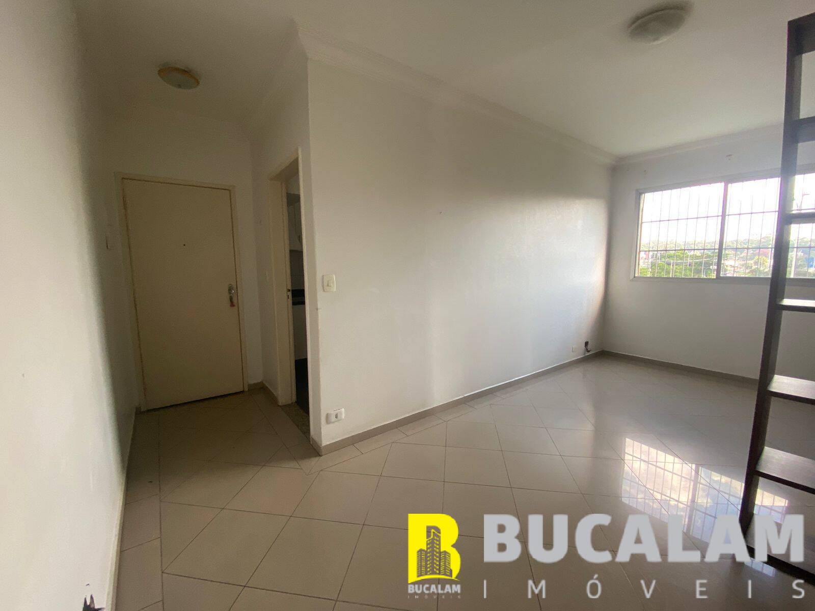 Apartamento à venda com 2 quartos, 60m² - Foto 7