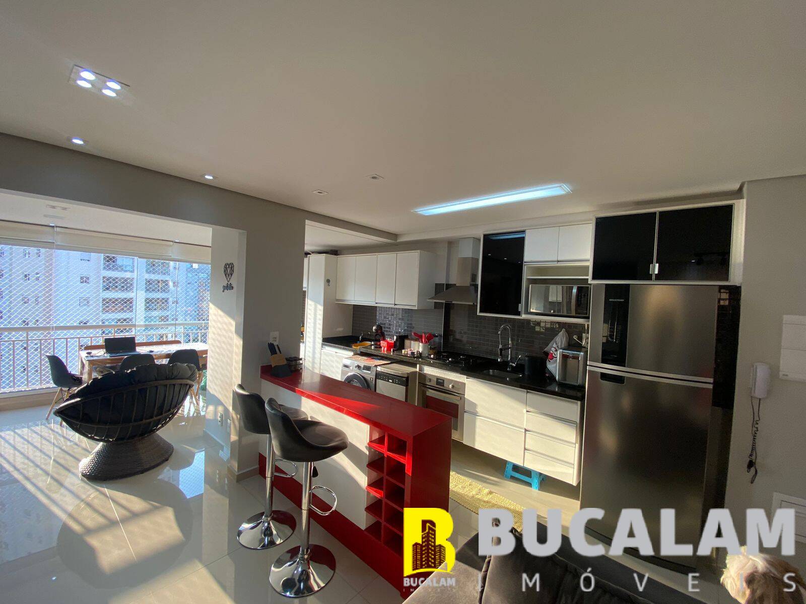 Apartamento à venda com 2 quartos, 76m² - Foto 3