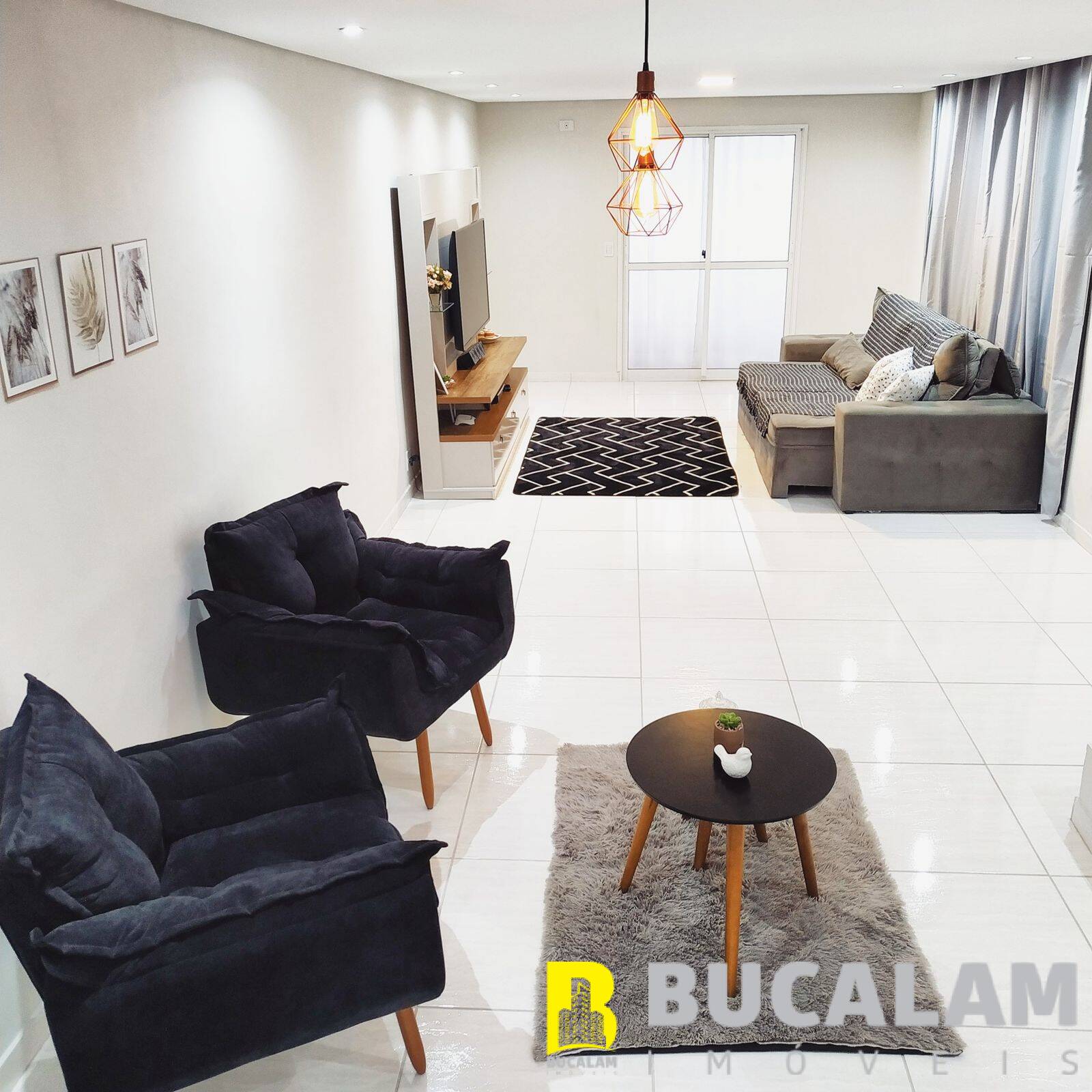 Casa à venda com 3 quartos, 210m² - Foto 3