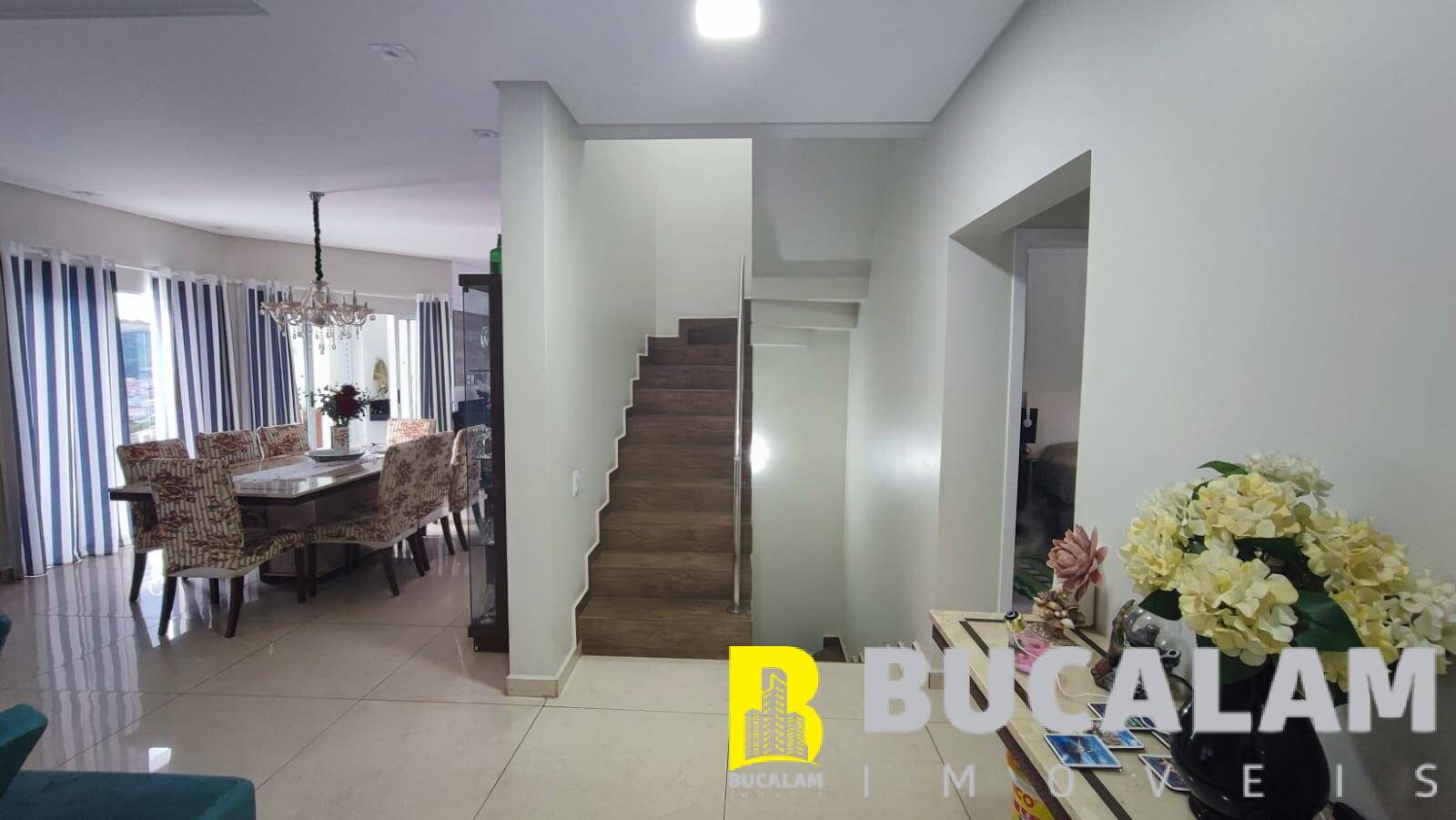 Casa à venda com 3 quartos, 270m² - Foto 30