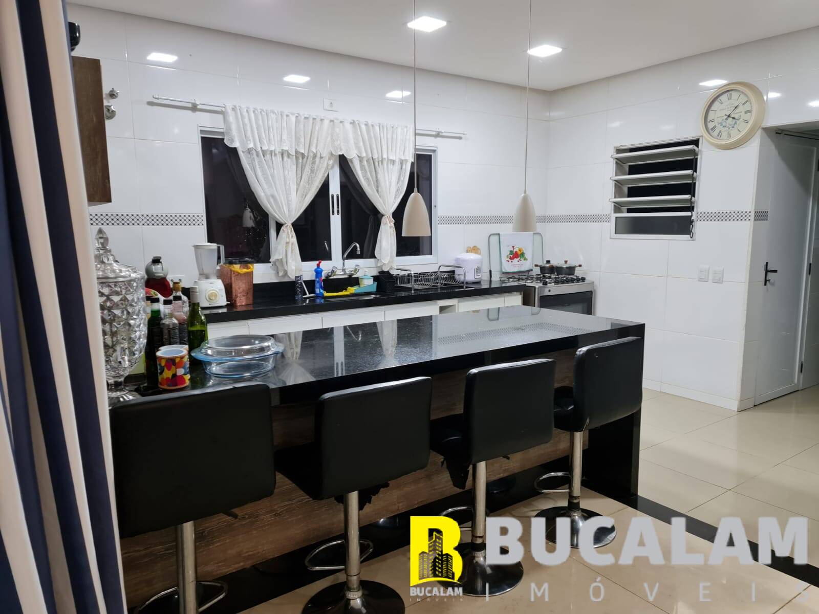 Casa à venda com 3 quartos, 270m² - Foto 27