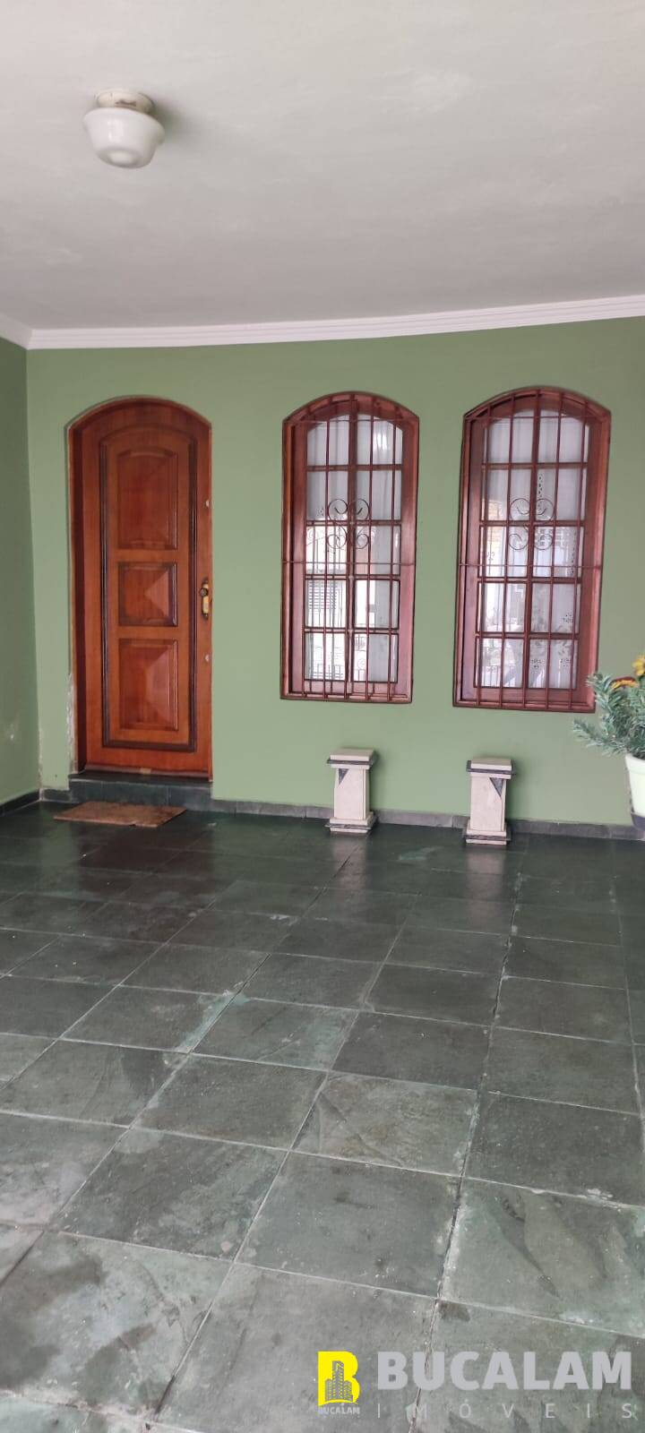 Casa à venda com 2 quartos, 102m² - Foto 2