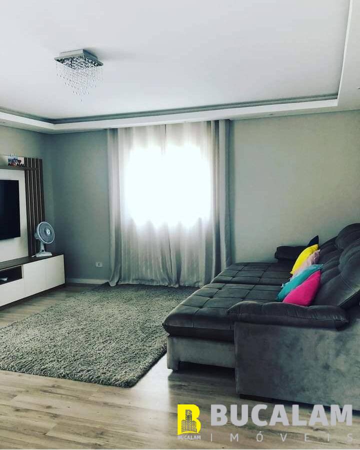 Casa à venda com 3 quartos, 500m² - Foto 2