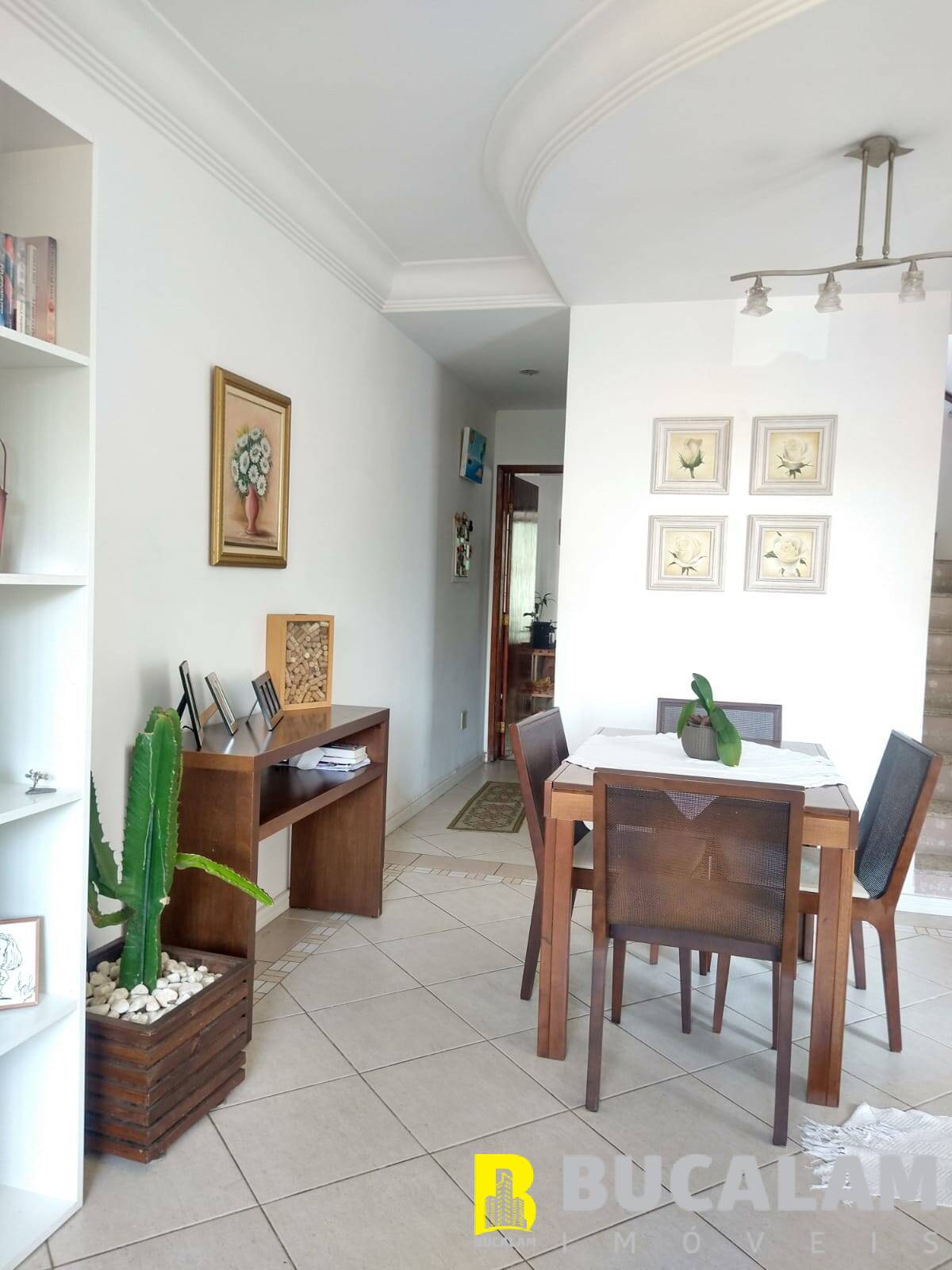 Casa à venda com 3 quartos, 136m² - Foto 5