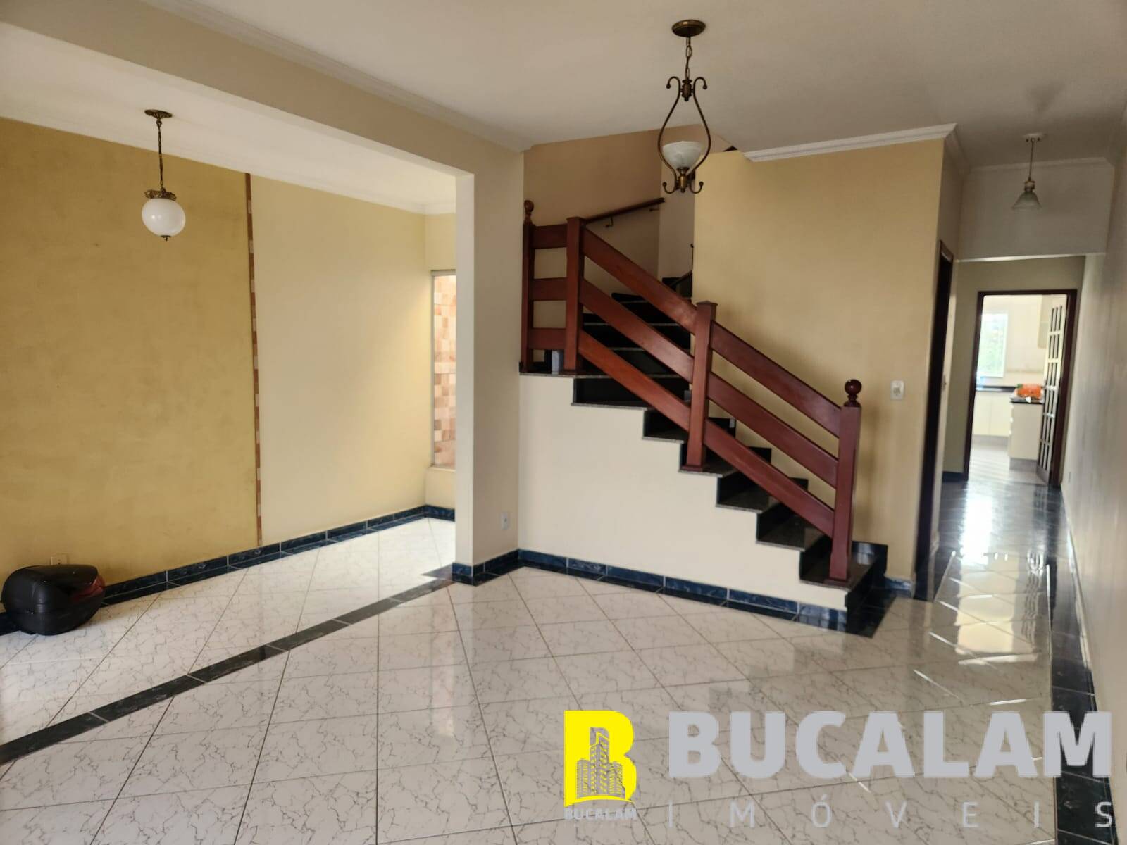 Casa à venda com 4 quartos, 360m² - Foto 4