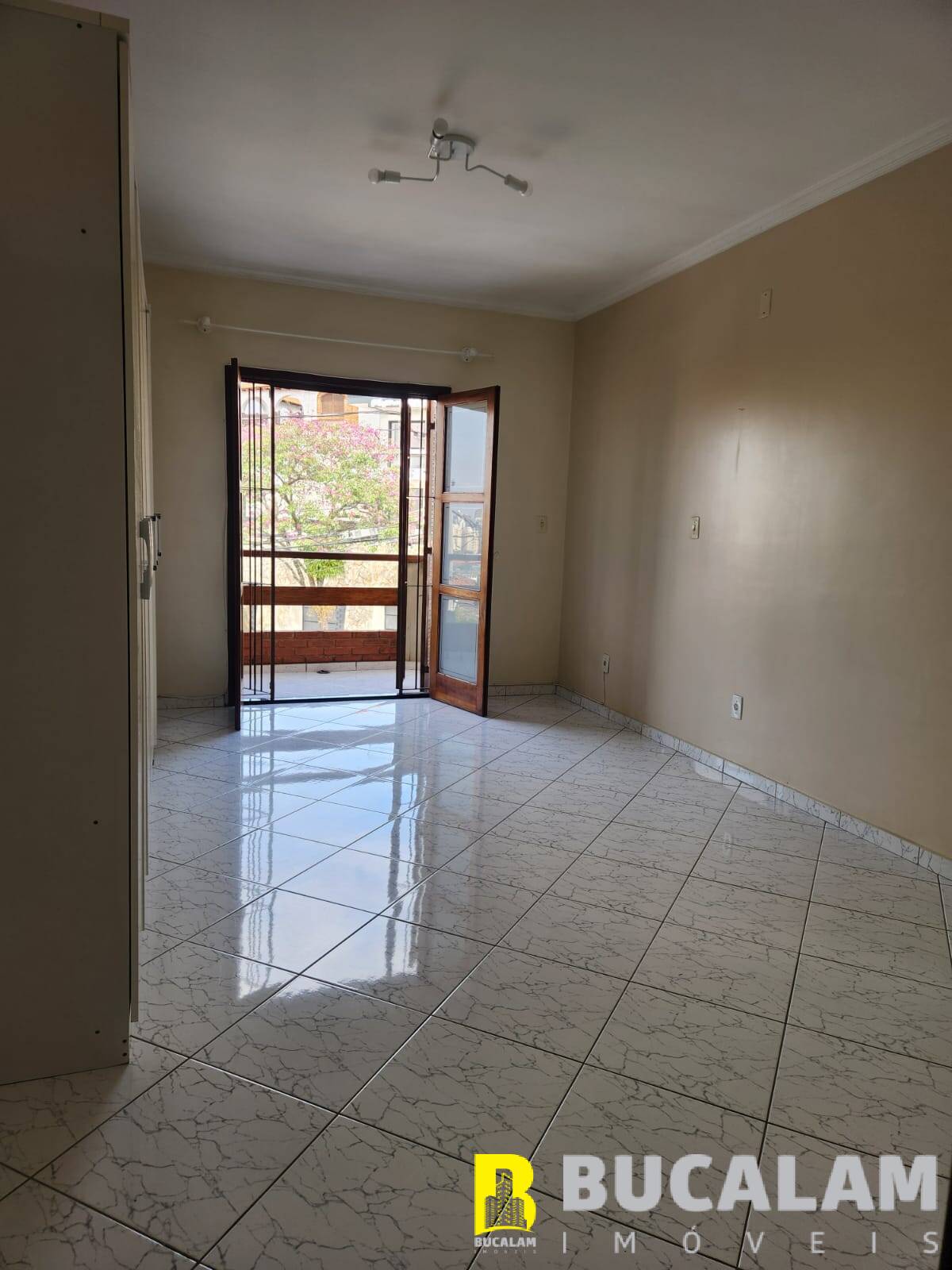 Casa à venda com 4 quartos, 360m² - Foto 8