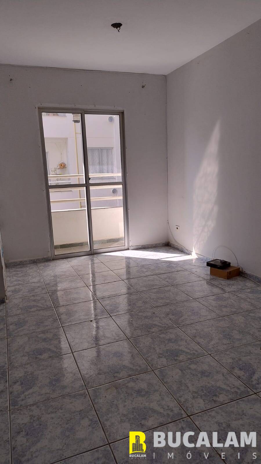 Apartamento à venda com 2 quartos, 58m² - Foto 2