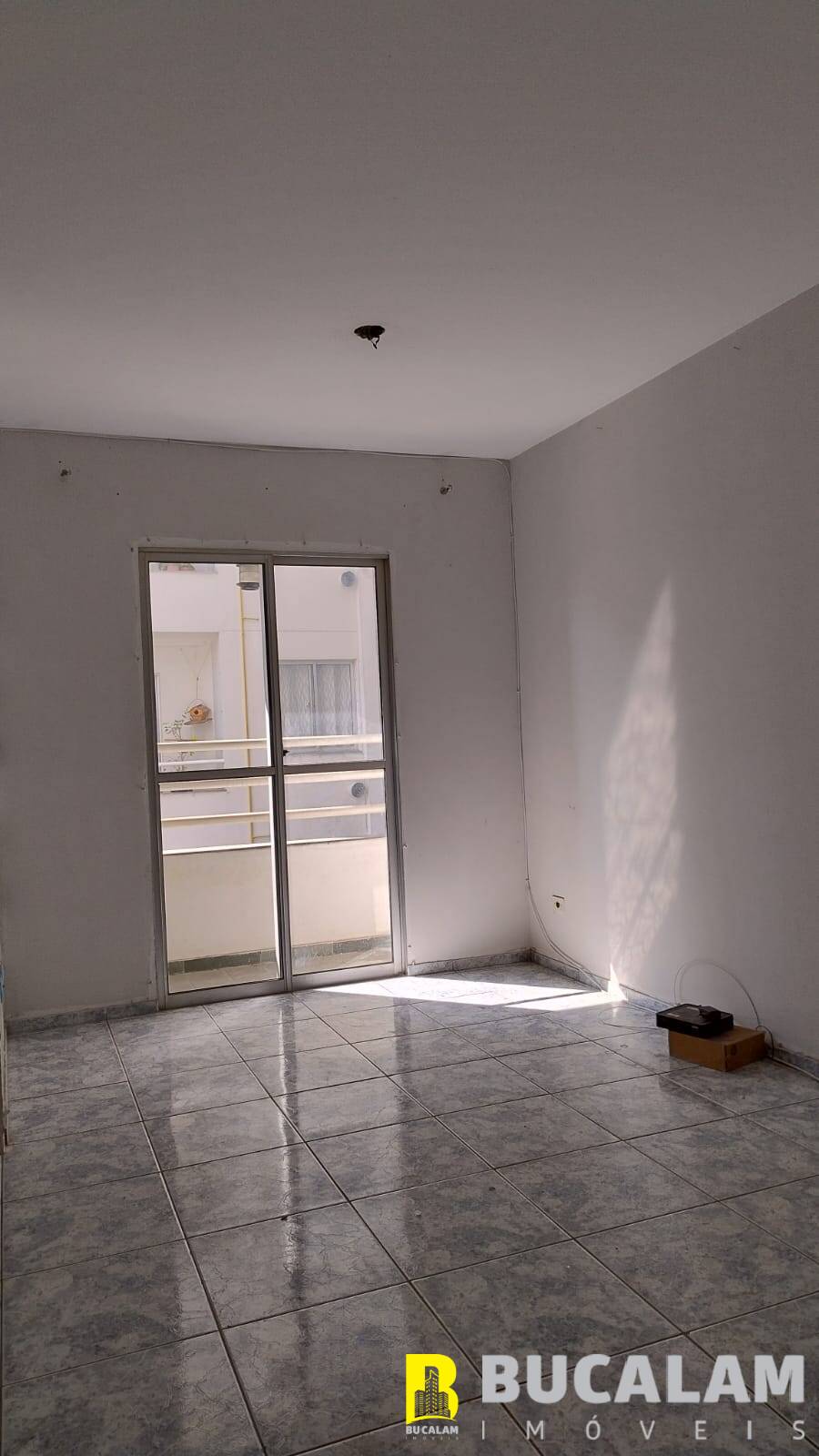 Apartamento à venda com 2 quartos, 58m² - Foto 3