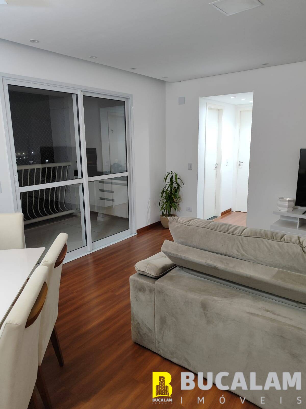 Apartamento à venda com 2 quartos, 86m² - Foto 3